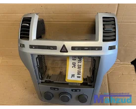 opel-zafira-b-grijs-opc-middenconsole-kachel-paneel-20052011 — foto 2