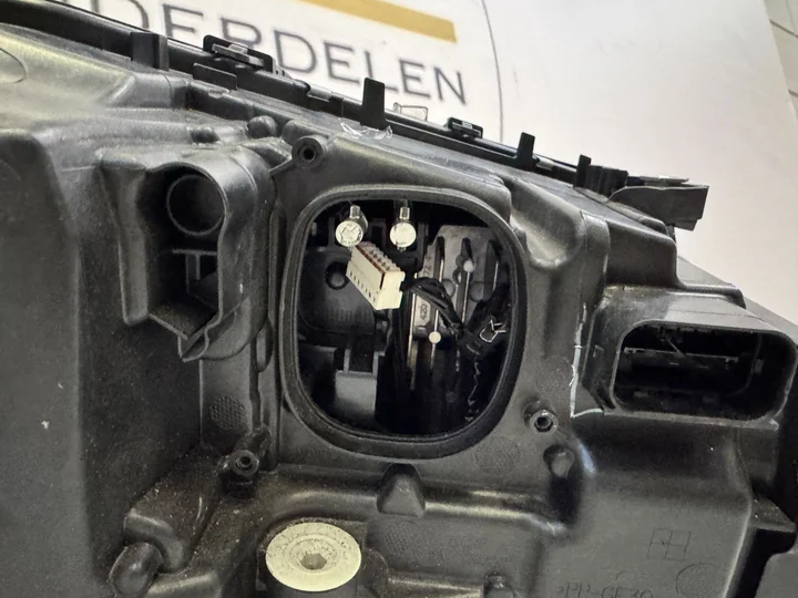 bmw-x3-x4-g01-g02-adaptive-led-koplampen-set-8739654-8739653 — foto 11