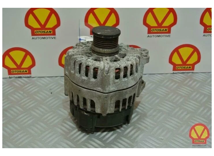 audi a4 8w dynamo 04l903024a