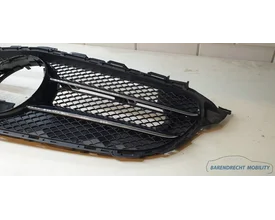 radiateur-grille-mercedes-c-klasse-w205-a2058803783-grill-zwart-origineel-gebruikt-2014-2021 — foto 2