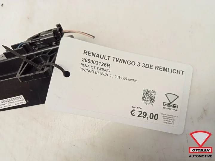 renault-twingo-3-2014-3de-derde-remlicht-265903126r — foto 3