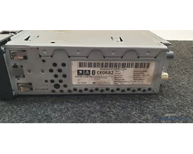 rneg-radio-cd-speler-met-bluetooth-en-navigatie-96661984xt-citroen-peugeot-origineel-gebruikt-2009-2013 — foto 2
