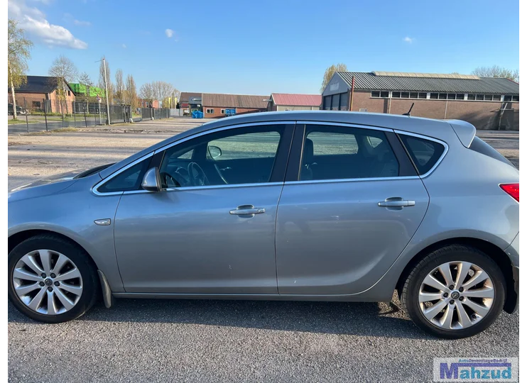 Jantes Opel Astra J Sport 5x105 56,6 17 pouces