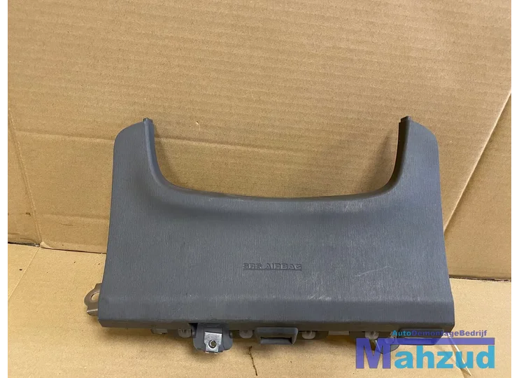 TOYOTA PRIUS Knie knee airbag UK ENGELS 2008-2015