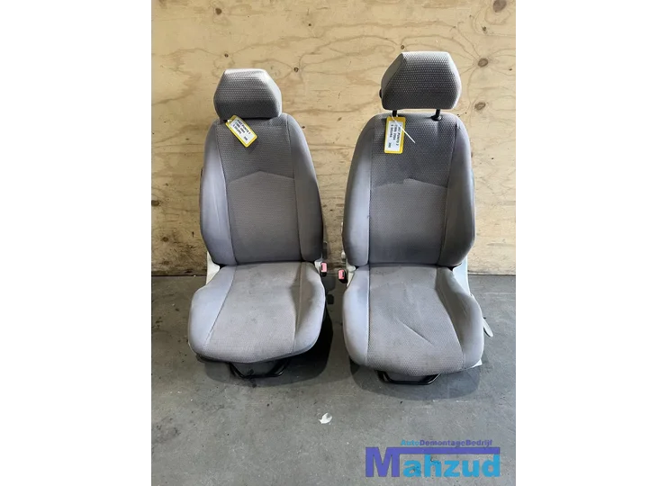 FIAT PUNTO 2 188 Grijs interieur stoel bank 2002-2005