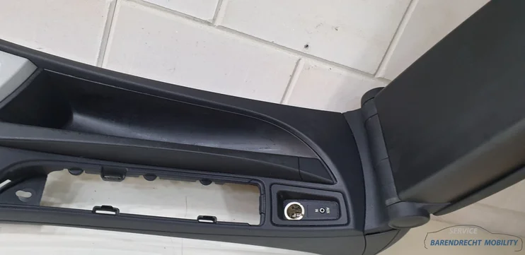 armsteun-bmw-1-serie-e87-armleuning-opbergvak-middenconsole-origineel-gebruikt-2004-2008 — foto 4