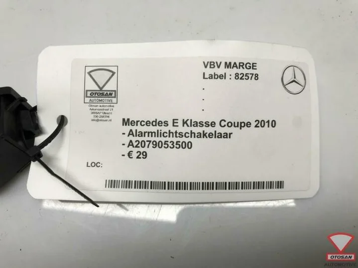 mercedes-e-klasse-coupe-10-alarmlichtschakelaar-a2079053500 — foto 2