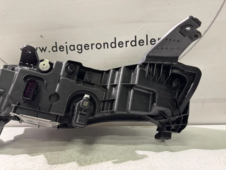 renault-megane-etech-led-koplamp-rechts-260105882r-2022 — foto 7