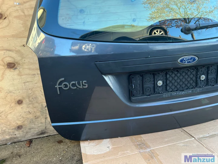 ford-focus-1-grijs-k1-station-achterklep-19982004 — foto 4