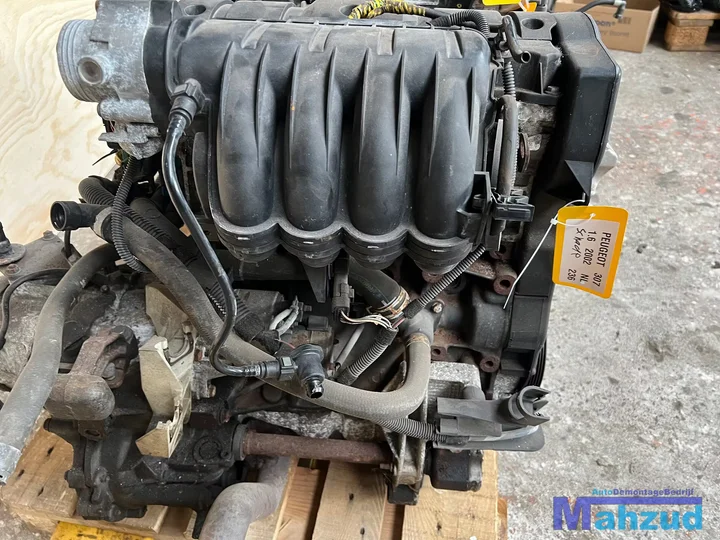 peugeot-307-16-motorblok-motor-nfu-schade — foto 3