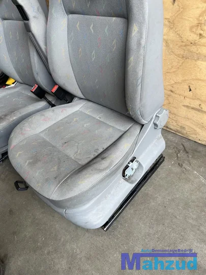 vw-caddy-3-stoel-interieur-deurpaneel-20042014 — foto 4