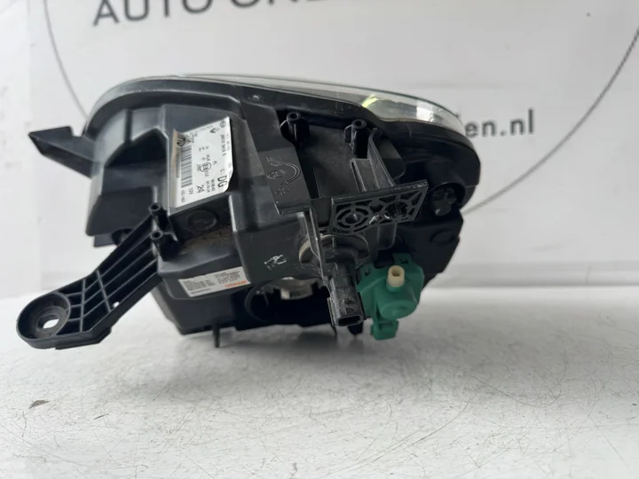 renault-twingo-3-koplamp-rechts-260105419r-2014 — foto 9