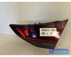 nissan-x-trail-4-t33-rechts-binnen-achterlicht-2022