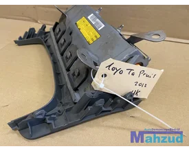toyota-prius-knie-knee-airbag-uk-engels-20082015 — foto 3