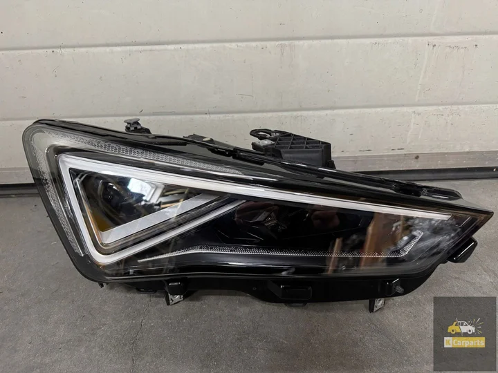 5fb941036b-seat-leon-iv-4-cupra-voorschakelaar-5fb941036b-rechter-lamp