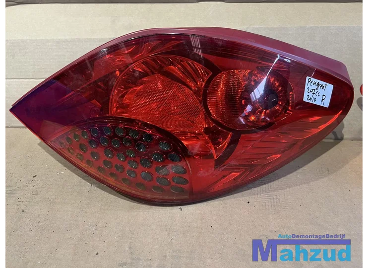 PEUGEOT 207 CC Rechts achterlicht right backlight 