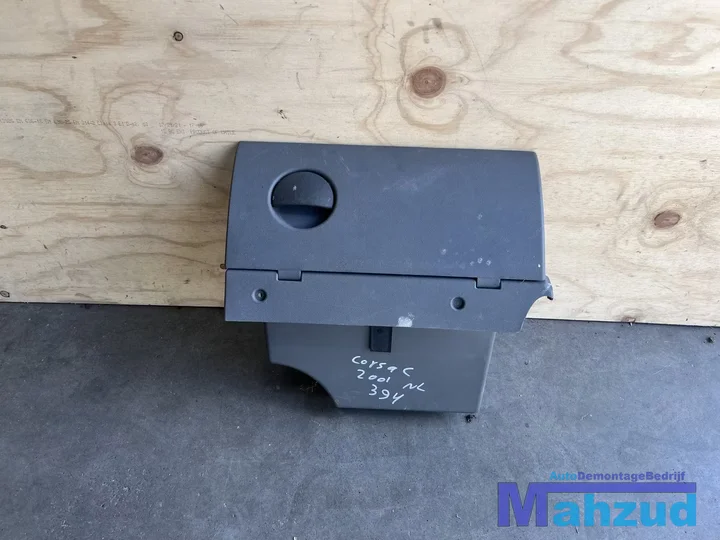 opel-corsa-c-12-dashboardkastje-20002005