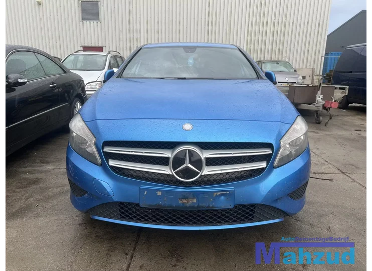 2013 MERCEDES A KLASSE W176 1.8 A200 CDI 651901 Onderdelen blauw