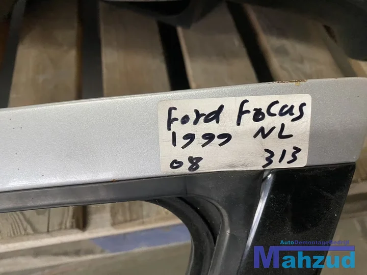 ford-focus-1-grijs-08-o8-links-voor-deur-portier-19982004 — foto 2