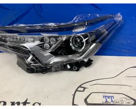 toyota-chr-links-koplamp-chr-lamp-81170f4031 — foto 3