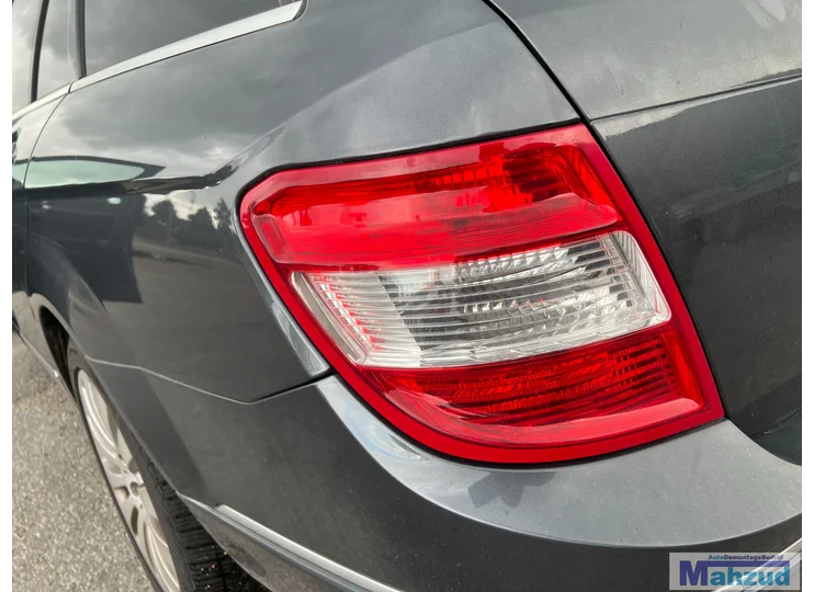 MERCEDES C KLASSE S204 links achterlicht station 2007-2010