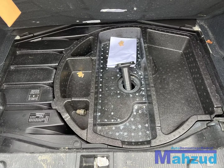 2004-mercedes-clk-w209-c693-112955-demontage-onderdelen — foto 28
