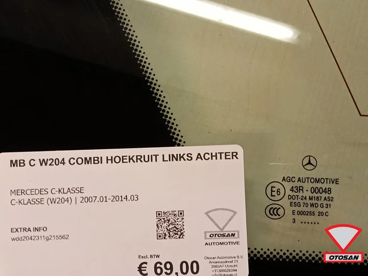 mercedes-c-w204-combi-vlinderraam-hoekruit-links-achter-origineel — foto 2
