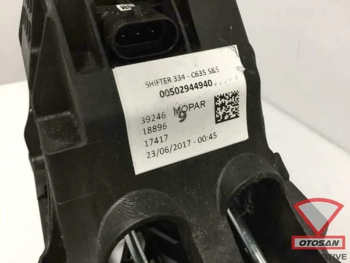 fiat-500x-2018-schakelmechaniek-+-pook-6-bak-00502944940 — foto 3