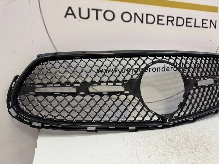 mb-x254-glc-amg-diamond-grille-a2548881800 — foto 3