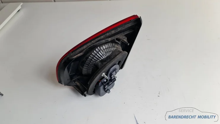 vw-golf-vi-6-achterlicht-5k0945093k-links-binnen-kersen-rood-bestuurderskant-origineel-nette-staat-gebruikt-2008-2009-2010-2011-2012-2013-2014-2015-2016-barendrecht-mobility-service — foto 9