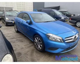 2013-mercedes-a-klasse-w176-18-a200-cdi-651901-onderdelen-blauw — foto 8