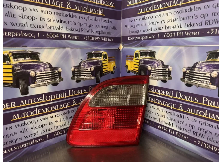 Mercedes E klasse combi achterlicht rechts