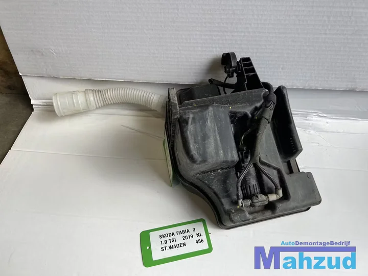 skoda-fabia-3-ruitensproeiertank-reservoir-6r0955453d-0421 — foto 2