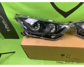toyota-yaris-koplamp-rechts-links-81170k0060-81130k0060 — foto 2