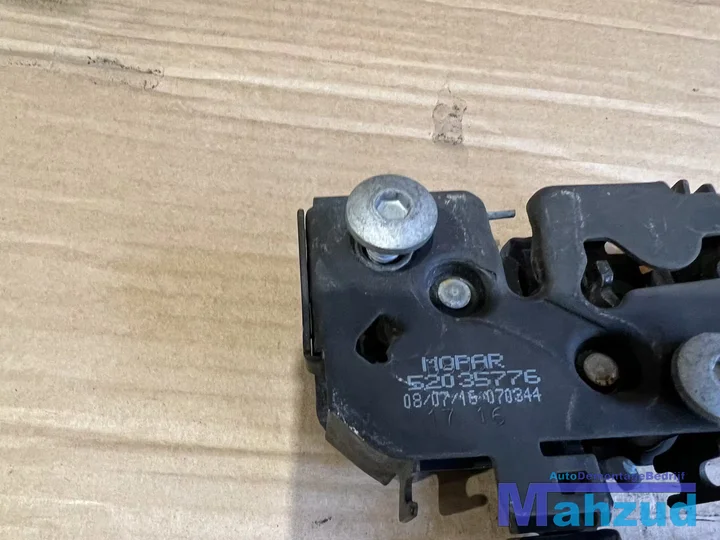 jeep-renegade-bu-motorkap-vergrendeling-slot-2014 — foto 2