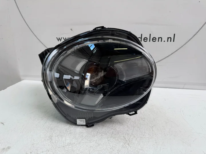 nissan-juke-f16-vol-led-koplamp-rechts-260106pn0a — foto 2