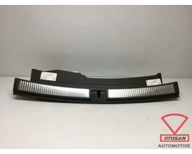 vw-touareg-2018-slotplaat-afdekking-bagage-760863459c