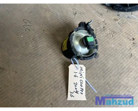 mini-cooper-one-rechts-mistlamp-69250509-20012006 — foto 3