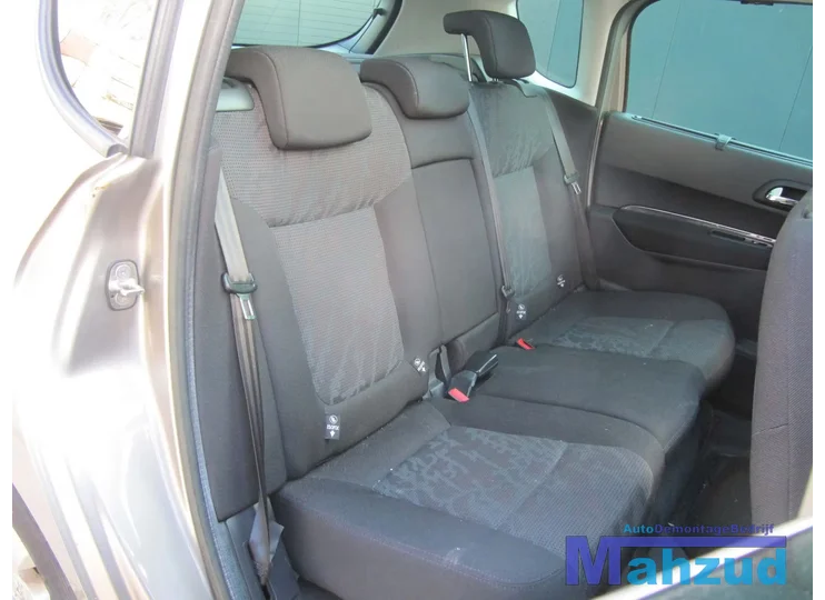 peugeot-3008-zwart-grijs-interieur-compleet