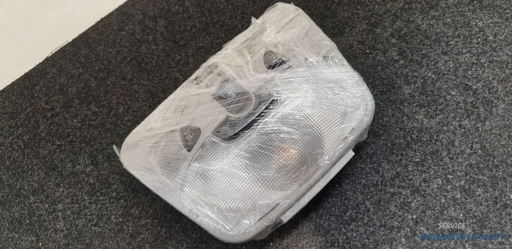 binnenverlichting-clk-c-klasse-mercedes-w209-w203-2098200901-schuifdak-origineel-gebruikt-2002-2008 — foto 5