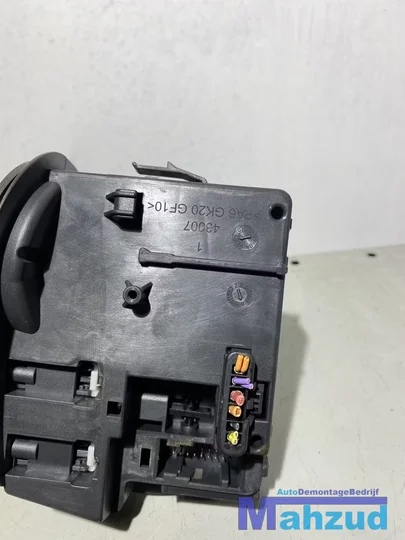renault-clio-3-ruitenwisser-schakelaar-radio-bediening-88103003366 — foto 4