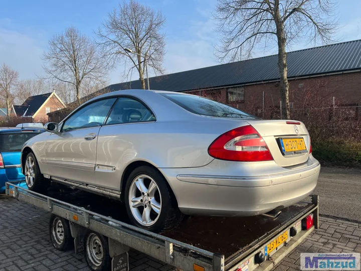 mercedes-clk-w209-coupe-zilver-744-clk240-112912-demontage-onderdelen — foto 4