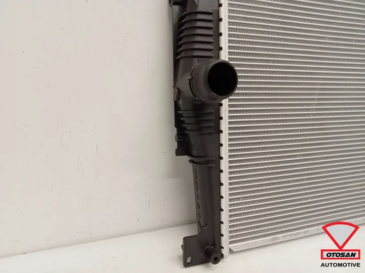 bmw-5-serie-f10-f11-radiator-radiateur-1711-8672-011 — foto 2