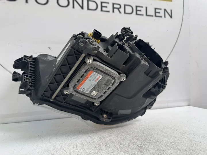 mercedes-actros-xenon-koplamp-rechts-a9608202739 — foto 8
