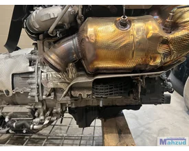 mercedes-c-klasse-w206-c300e-20-hybrid-motor-254920 — foto 5