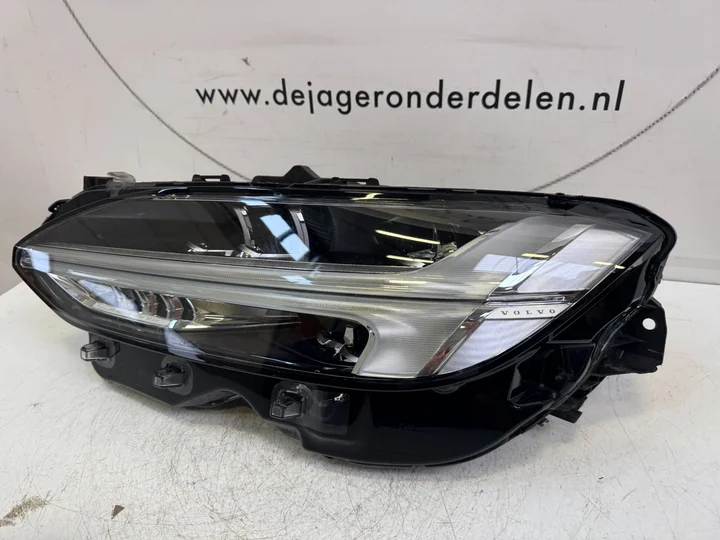 volvo-s90-v90-vol-led-koplamp-links-32228310 — foto 3