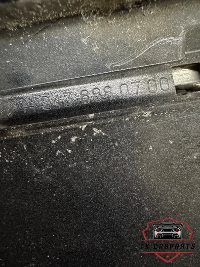 mercedes-eqa-grille-a2438880700 — foto 5