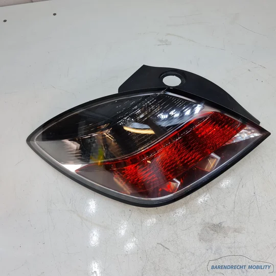achterlicht-opel-astra-h-gtc-93190790-342691834-links-origineel-3-deurs-nette-staat-gebruikt-2005-2011 — foto 4