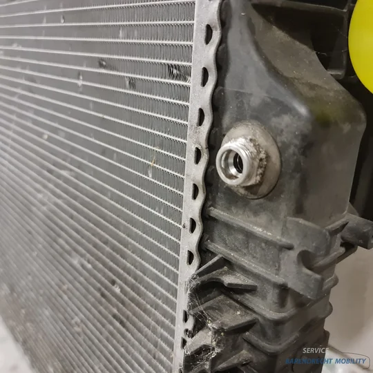 koelerpakket-ml-w164-mercedes-koelventilator-a2515000304-a2515000103-radiateur-2006-2012 — foto 5