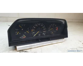 kmteller-cockpit-toerenteller-w201-190-mercedes-2015402347-origineel-gebruikt-1982-1993 — foto 6